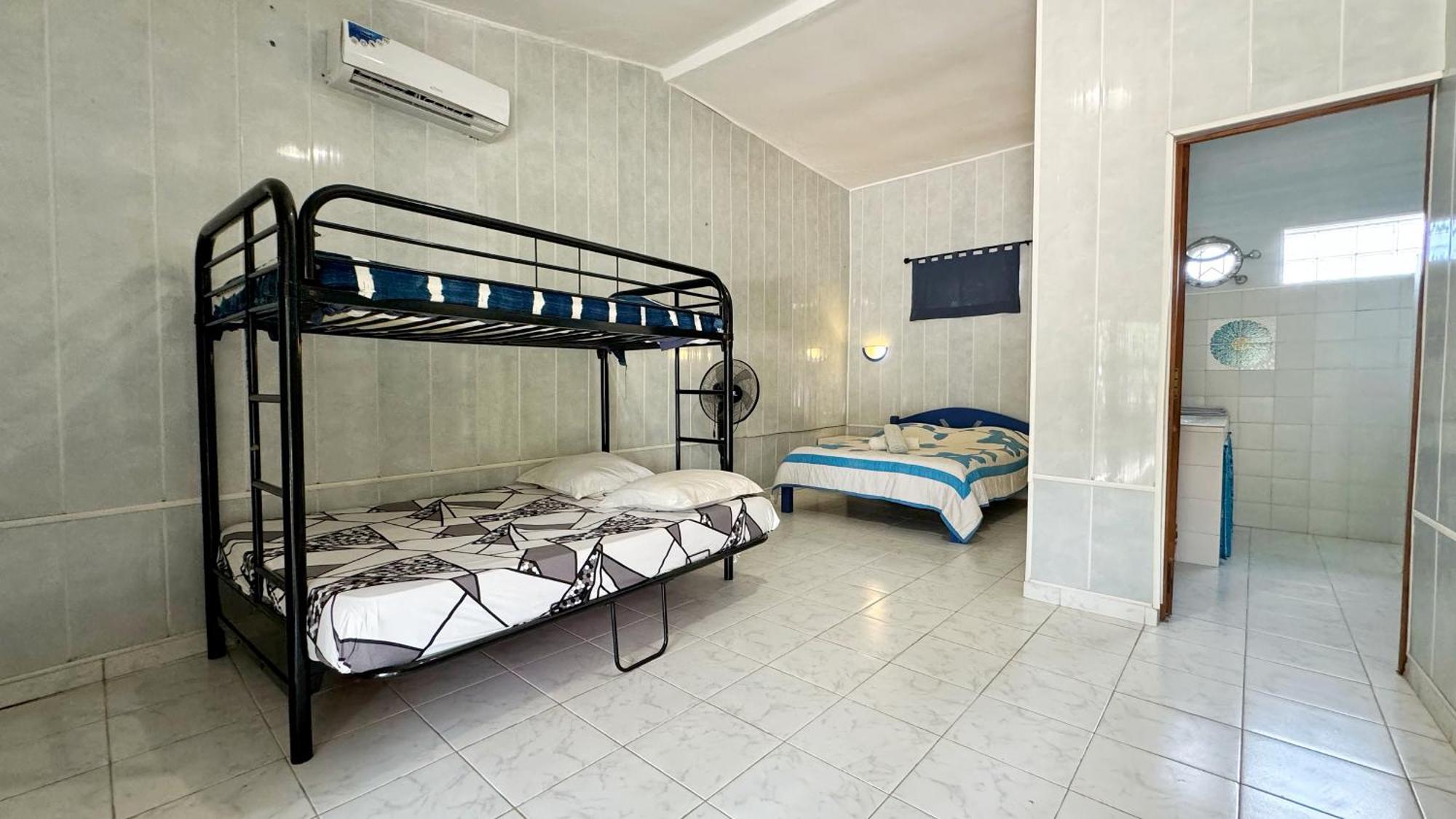 Hotel Kayzen House Ngaparou Habitación foto